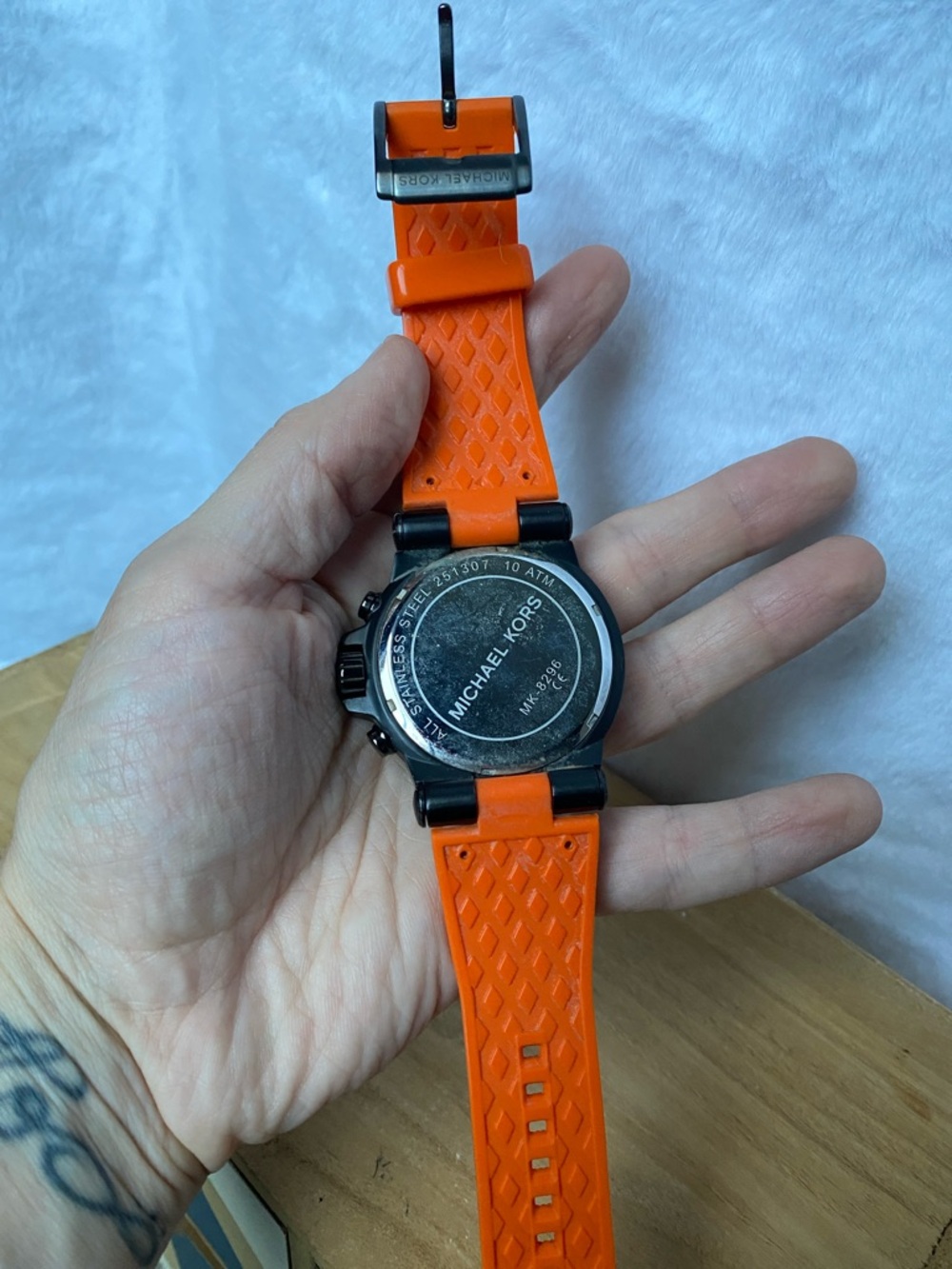Michael Kors Men's Gray Dial Watch with Orange Strap - Picture 3 of 4